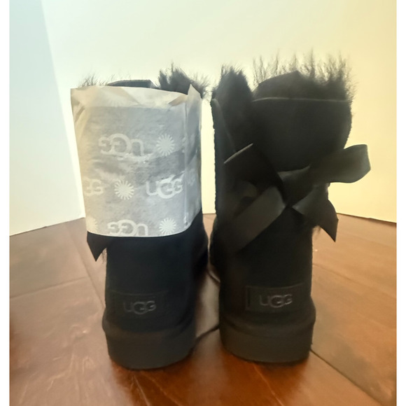 UGG Mini Bailey Bow II Black Suede Shearling Boots Women’s Size 7 New in Box - Picture 2 of 7